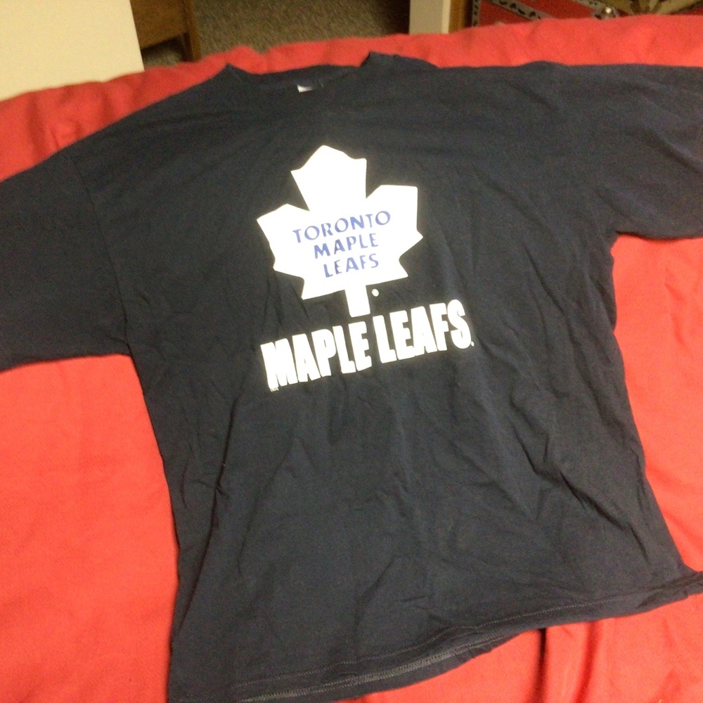 NHL Toronto MAPLE leafs tshirt